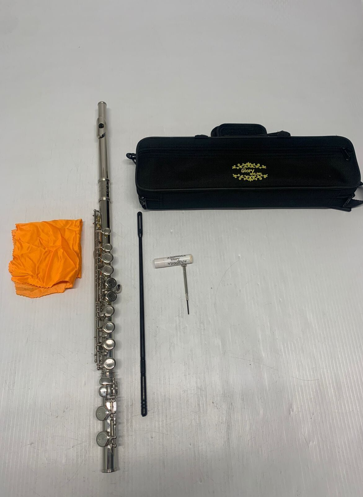 送料込☆美品☆フルート Glory GFL-130 入門 初心者 ケース付