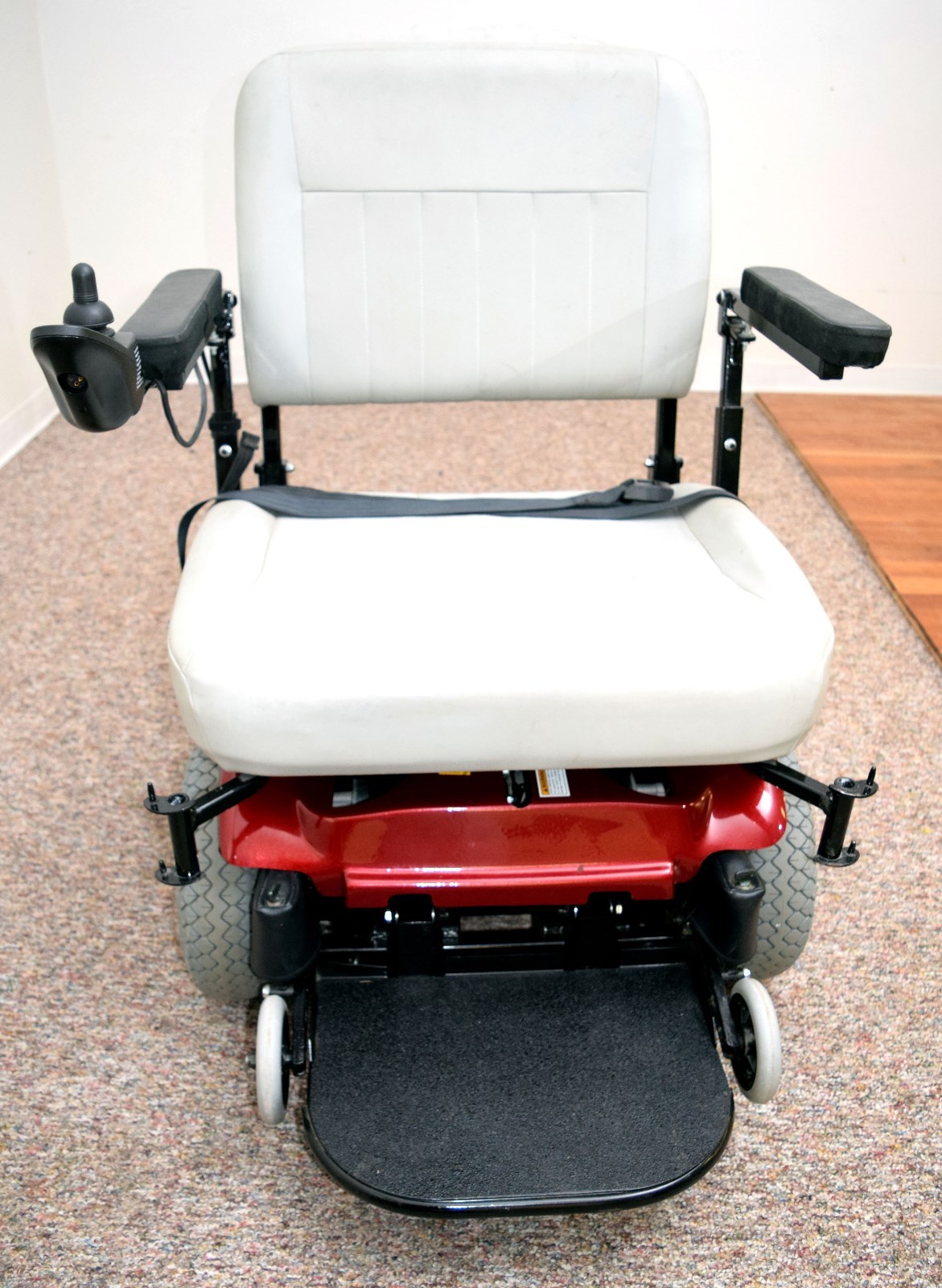 power chair Bariatric Scout Boss 6NS by Pacesaver 600 lb rated 70 amp batteries