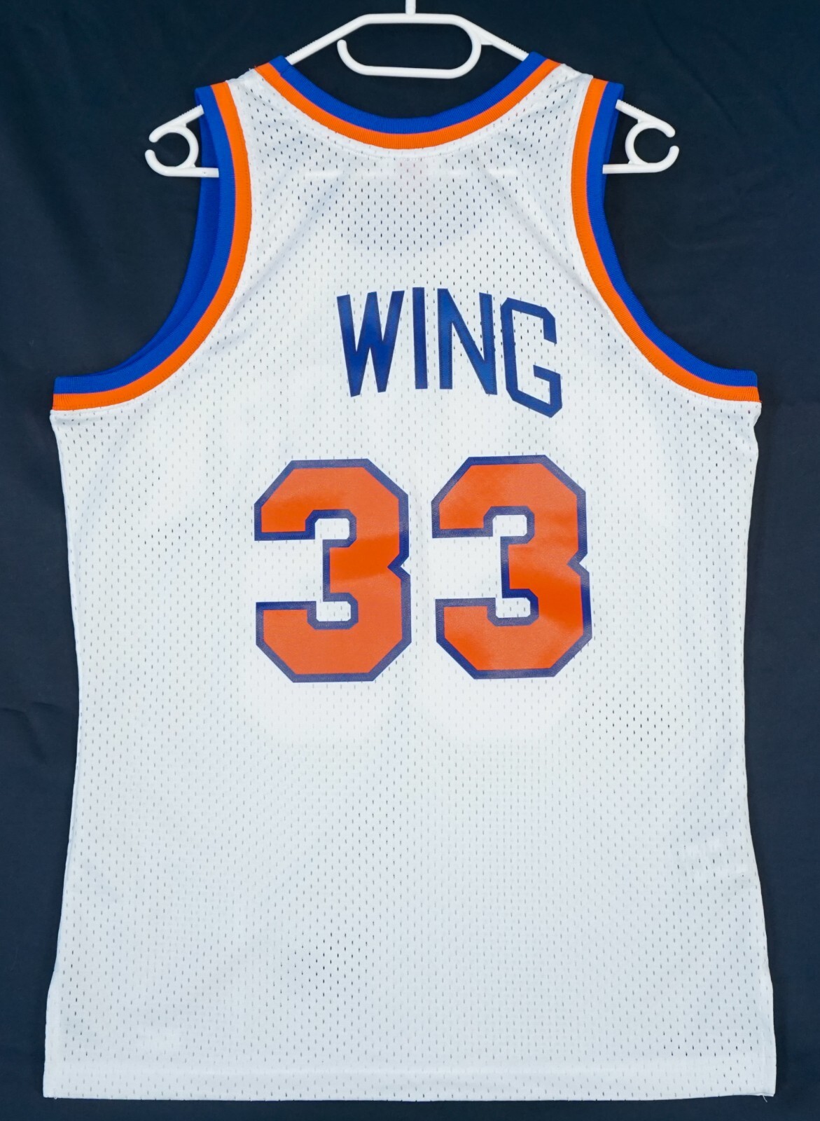 Mitchell & Ness NY Knicks Patrick Ewing 33 White Swingman