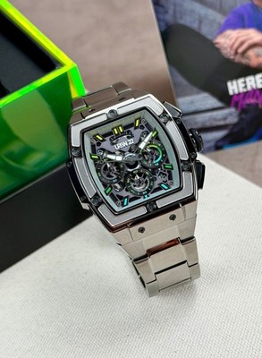 MONTRE URBN22 SPACE INVASION