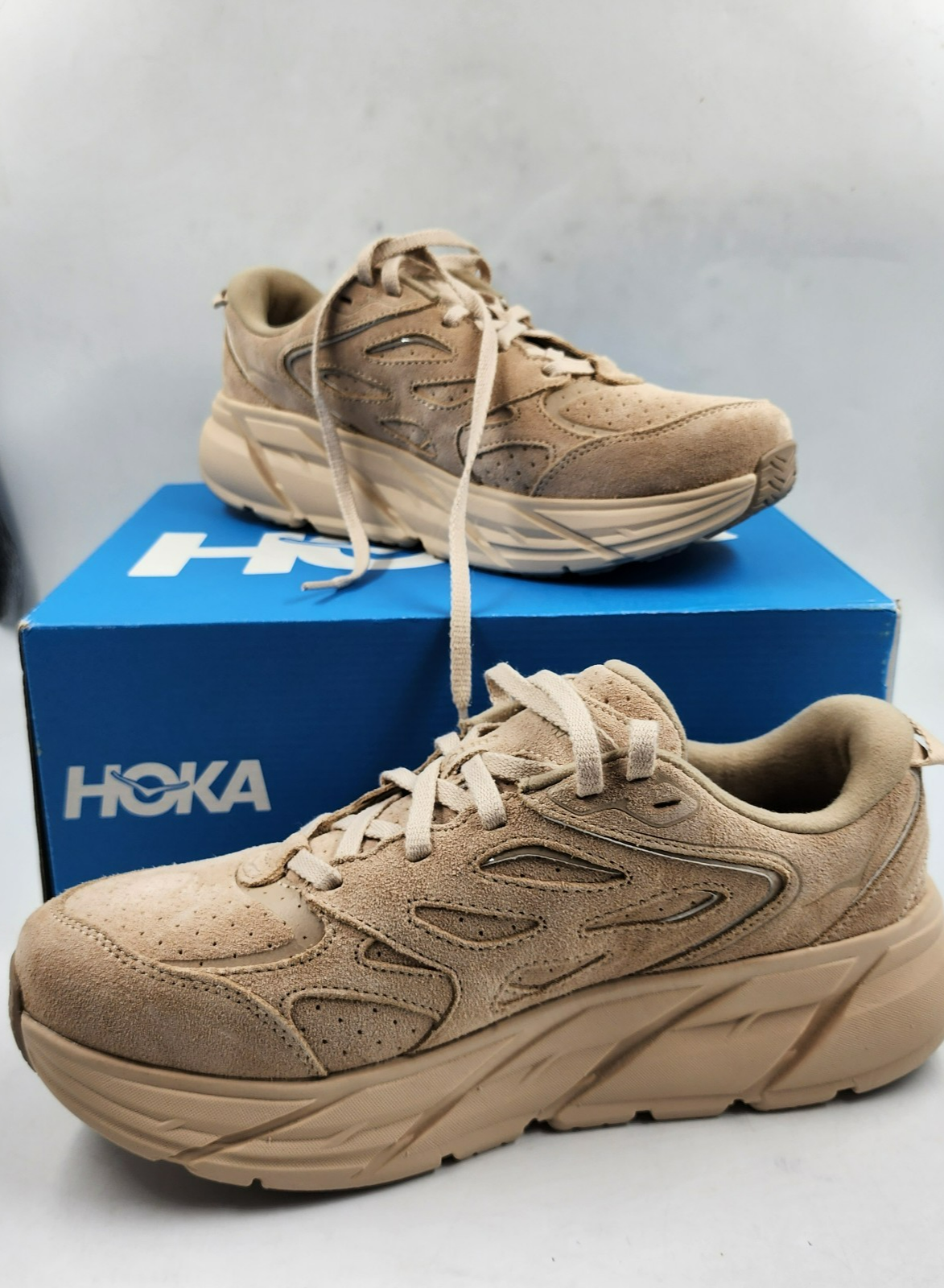 HOKA Clifton L Suede Low Top Sneakers Unisex 10W/9M Light Tan Round Toe Lace Up - Picture 4 of 19