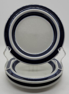 Set of 3 Arabia ''Anemone'' Blue 6 3/8'' Bread & Butter Plates, Finland