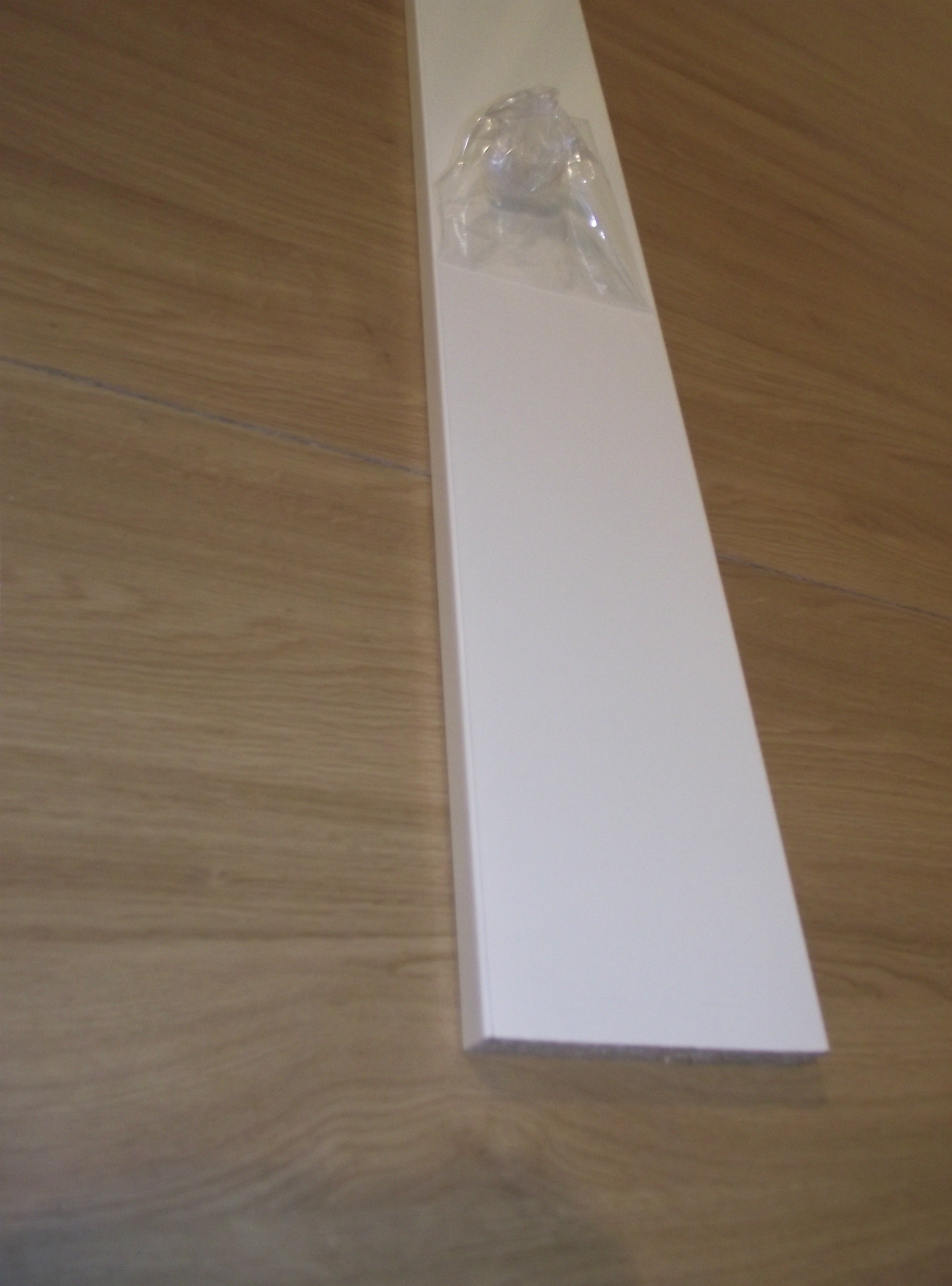 2x 2.8M HIGH GLOSS CREAM kitchen/ bedroom UNIVERSAL PLINTHS / KICK