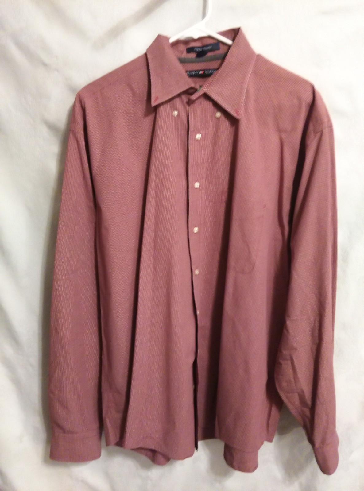 Tommy Hilfiger Classic Mens Button Down Dress Shirt Red Striped Size XL 17 36-37