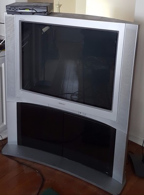 SONY TV  KV36FS210 WITH STAND