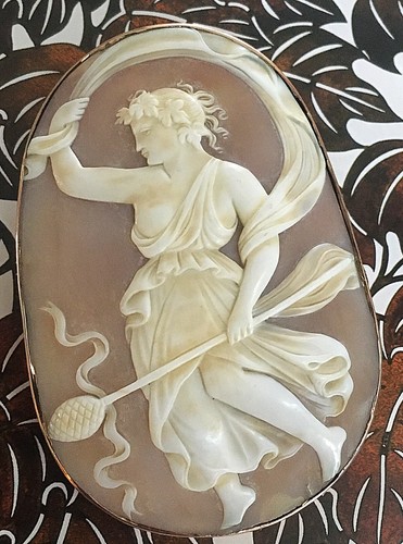 9金GENUINE ITALIAN HAND CARVED CAMEO 9金GENUINE ITALIAN HAND CARVED CAMEO（9k Gold Cameo Brooch