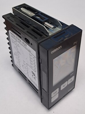 1PC OMRON industrial temperature controller E5EZ-R3T 100-240 VAC