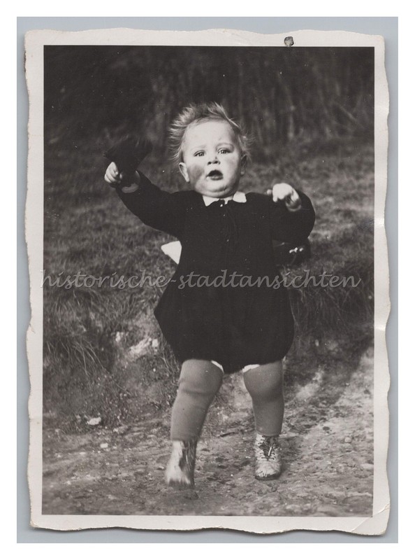 Portrait Kind Im Lauf - Foto Jessnitzer Jena - Altes Foto 1930er