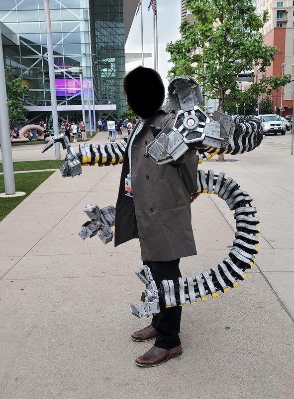 Hand Made: Dr. Octopus arms cosplay Suit