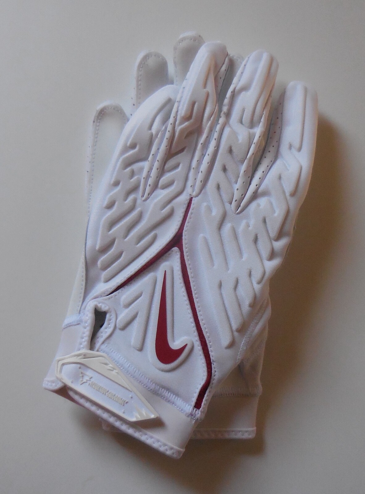 Nike Superbad 6.0 Football Gloves NCAA Men Team Arkansas Nike Superbad 6.0 Football Gloves NCAA Men Team Arkansas
