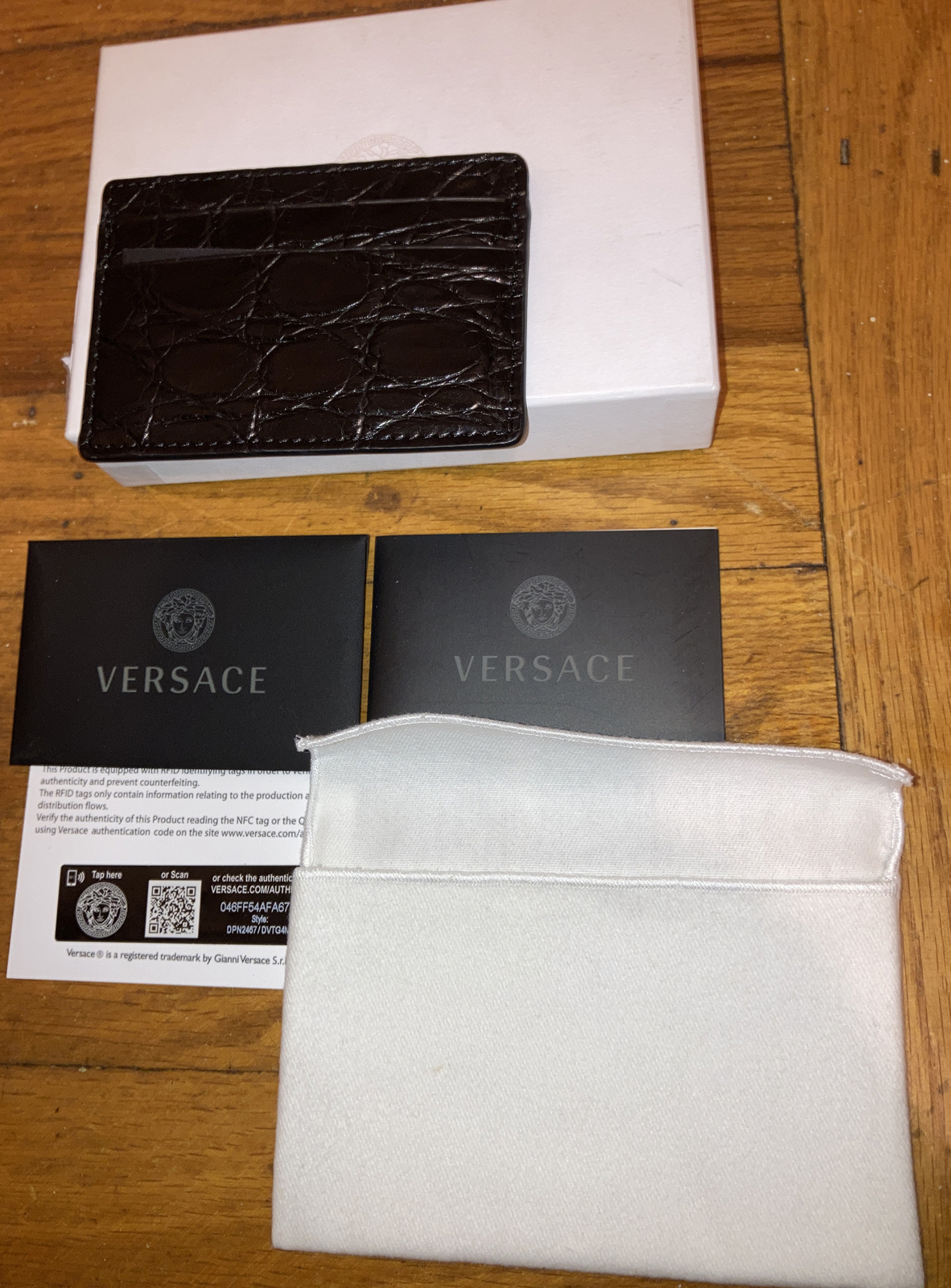 Pre-owned Versace $495 Authentic  Black Leather Black Wallet Credit Card Holder