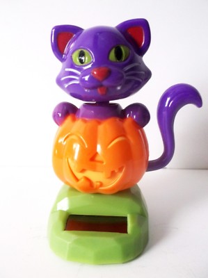 Solar Powered Dancing Bobble Head-Cute-Cat-In-Pumpkin w/Moving Tail - Purple