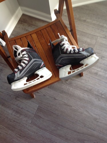 Bauer Vapor X200 Ice Hockey Skates Youth Size 11R