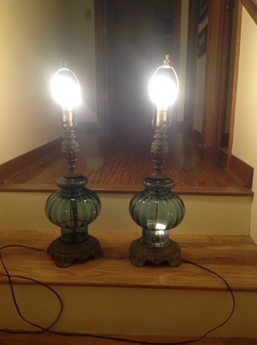 2 Vintage 1972 Blue Glass Table Lamps with Lighted Base