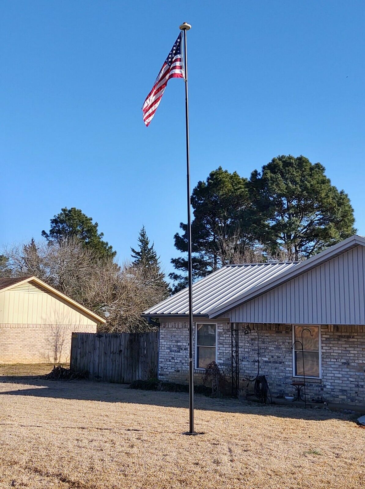 30' DELTA SECTIONAL FLAG POLE "FREEDOM EDITION" (BLACK)