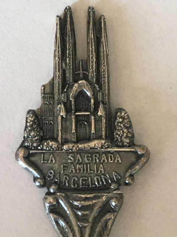 Vintage Souvenir Spoon Collectible La Sagrada Familia Barcelona Spain