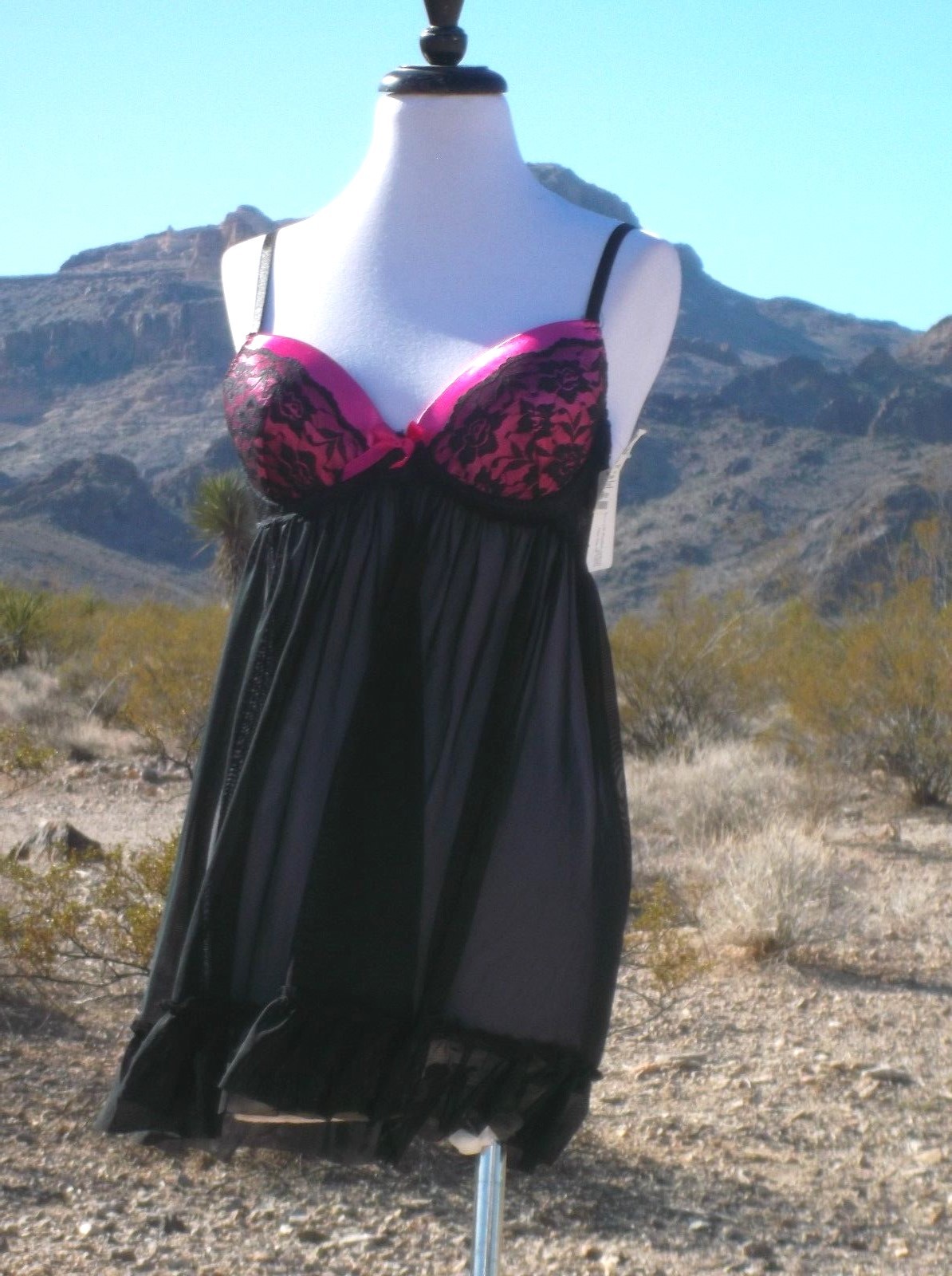 Woman's Intimates, by Native, Size 38D/8, Padded/ Underwire, Sheer, Pink/Black