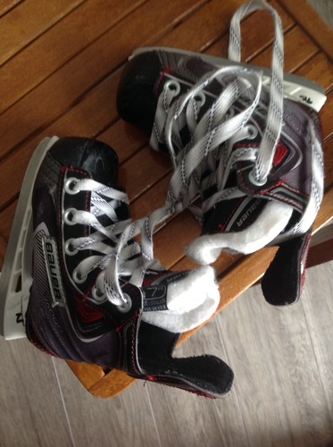 Bauer Vapor X40 Ice Hockey Skates Youth Size 7 R