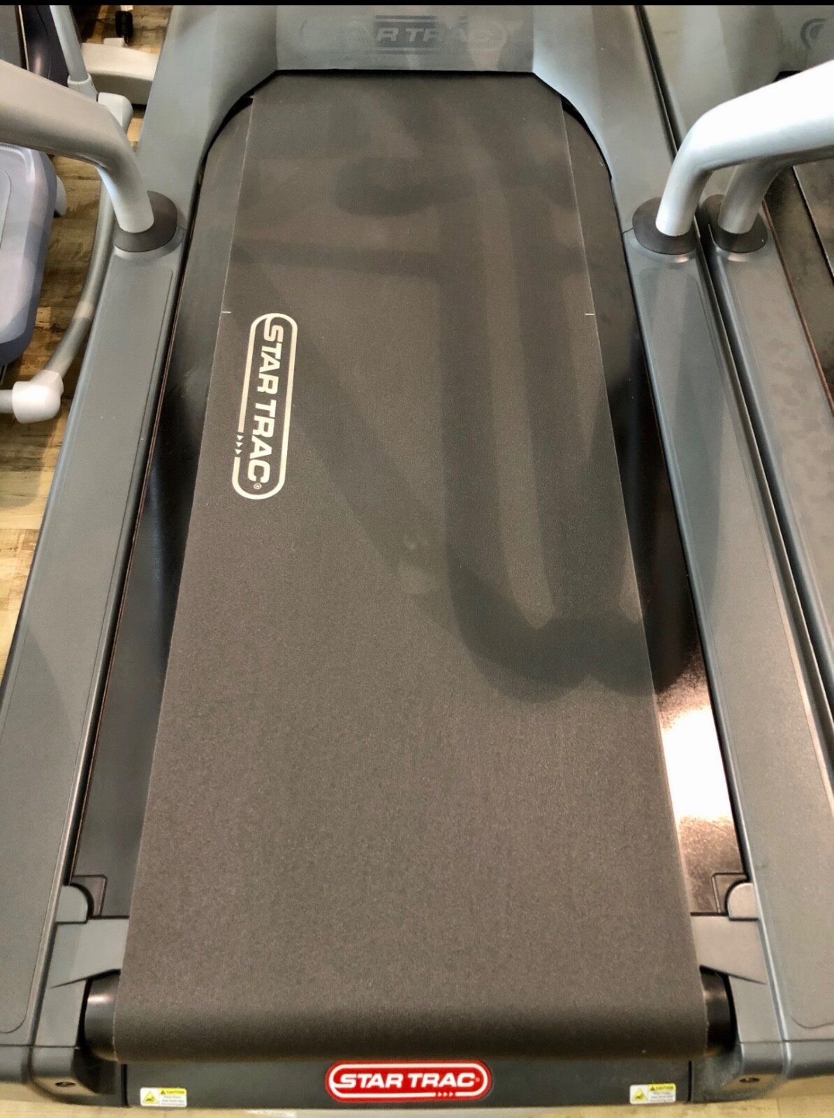 Star Trac 8 Series Treadmill w/LCD Console *Refurbished* FREE SHIPPING