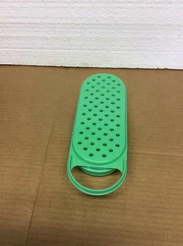 Vintage Tupperware Hand Grater 1374 1375 Green FREE SHIP 2
