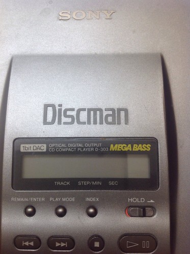 VINTAGE SONY D-303 DISCMAN CD COMPACT PLAYER