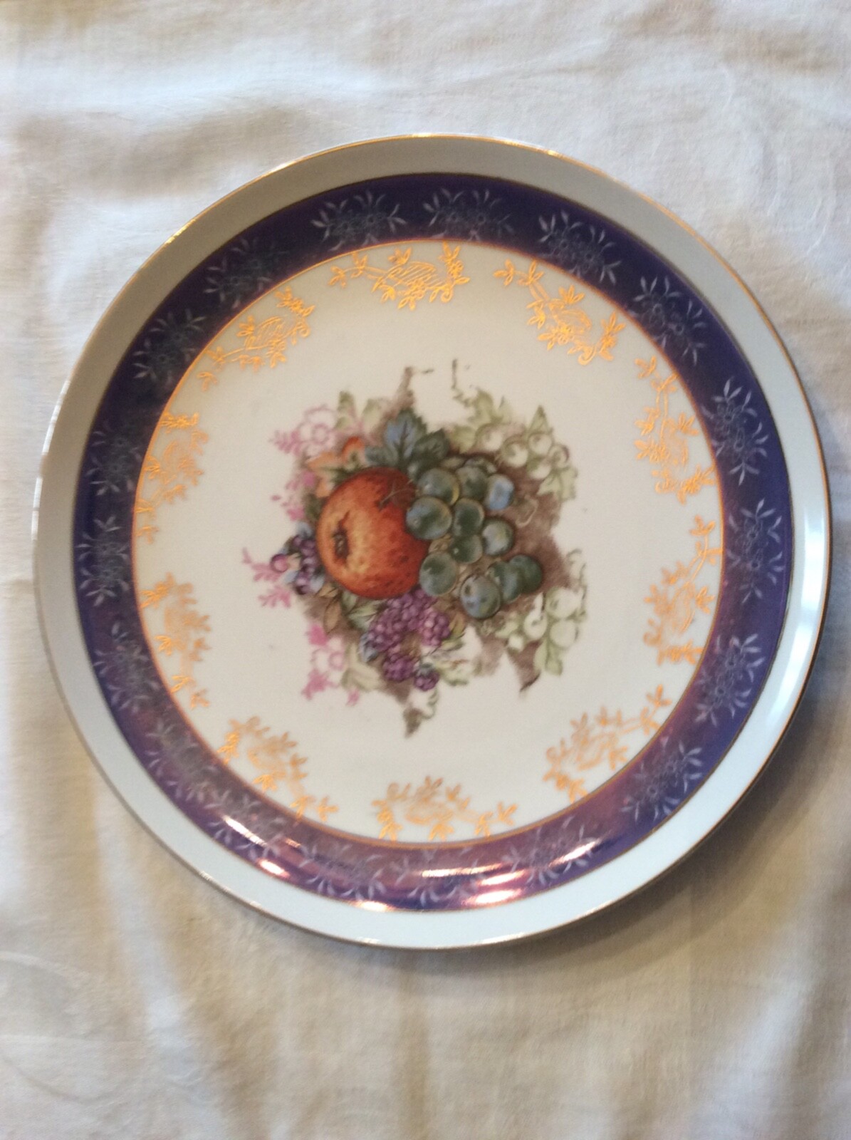 Vintage Japanese 10” Porcelain Fruit Plate, Clover in Laurel
