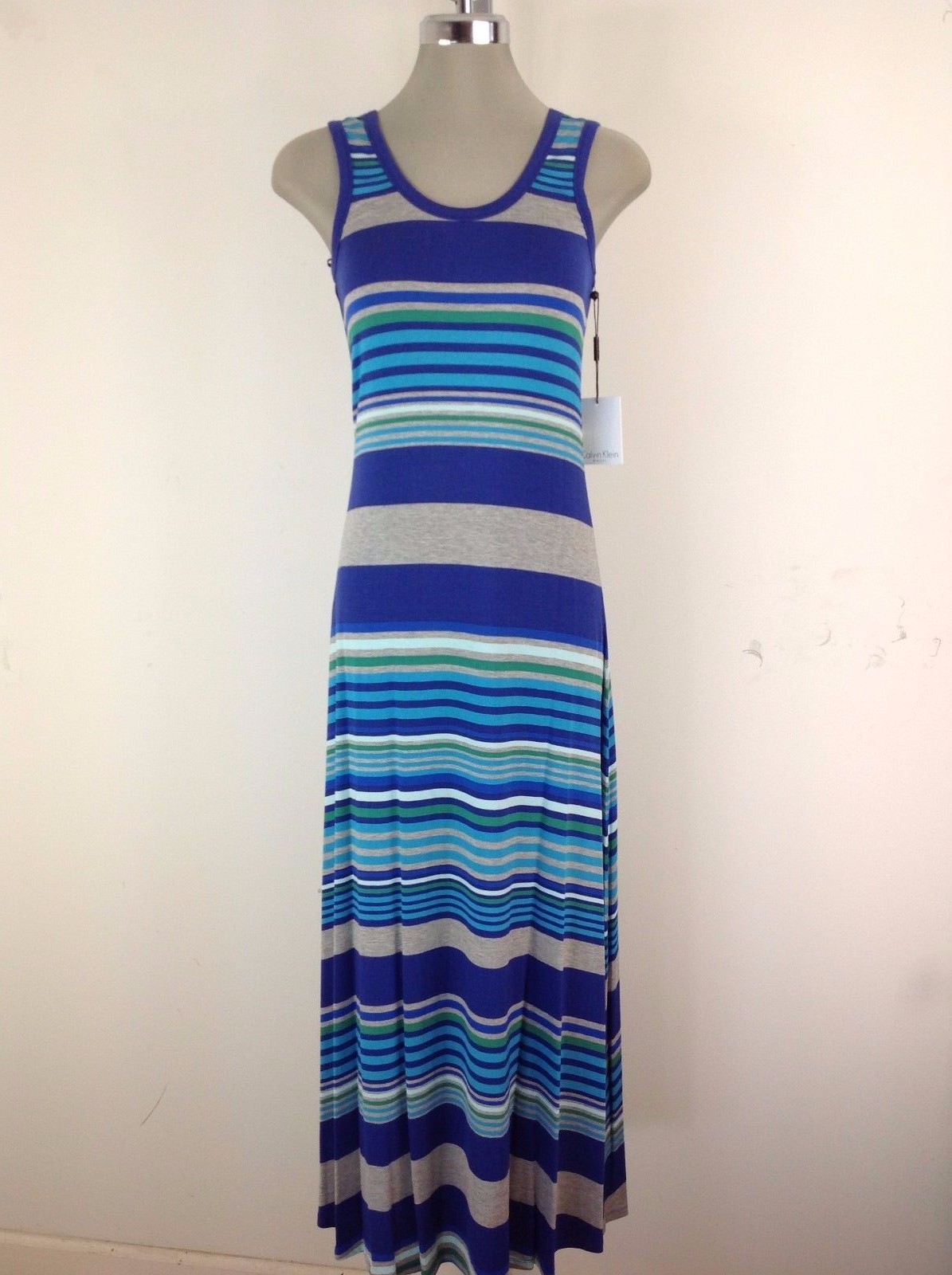 Длинное летнее платье Calvin Klein NWT СИНЕГО цвета в полоску, можно стирать, размер 2
