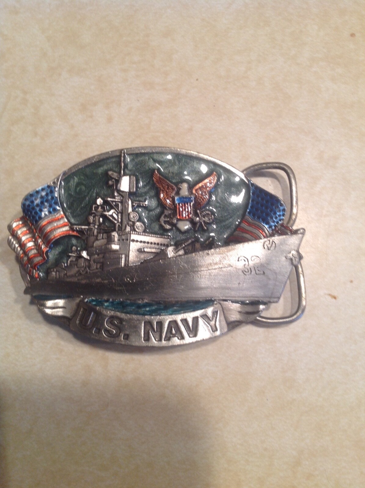 RH15107 VINTAGE 1981 **U.S. NAVY** MILITARY COMMEMORATIVE BELT BUCKLE