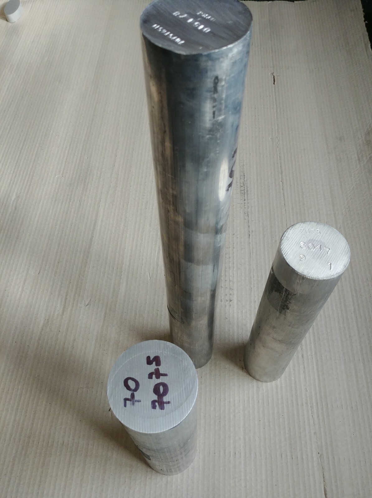 Aluminium round bar EN-AW 7075 T6 / T6511