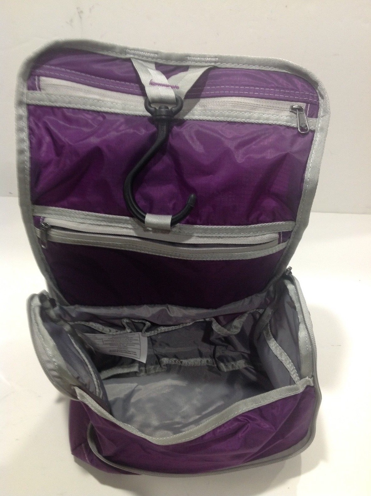 Eagle Creek Pack-It Purple Hanging Handle Toiletry Essential Travel Bag 4x7x10