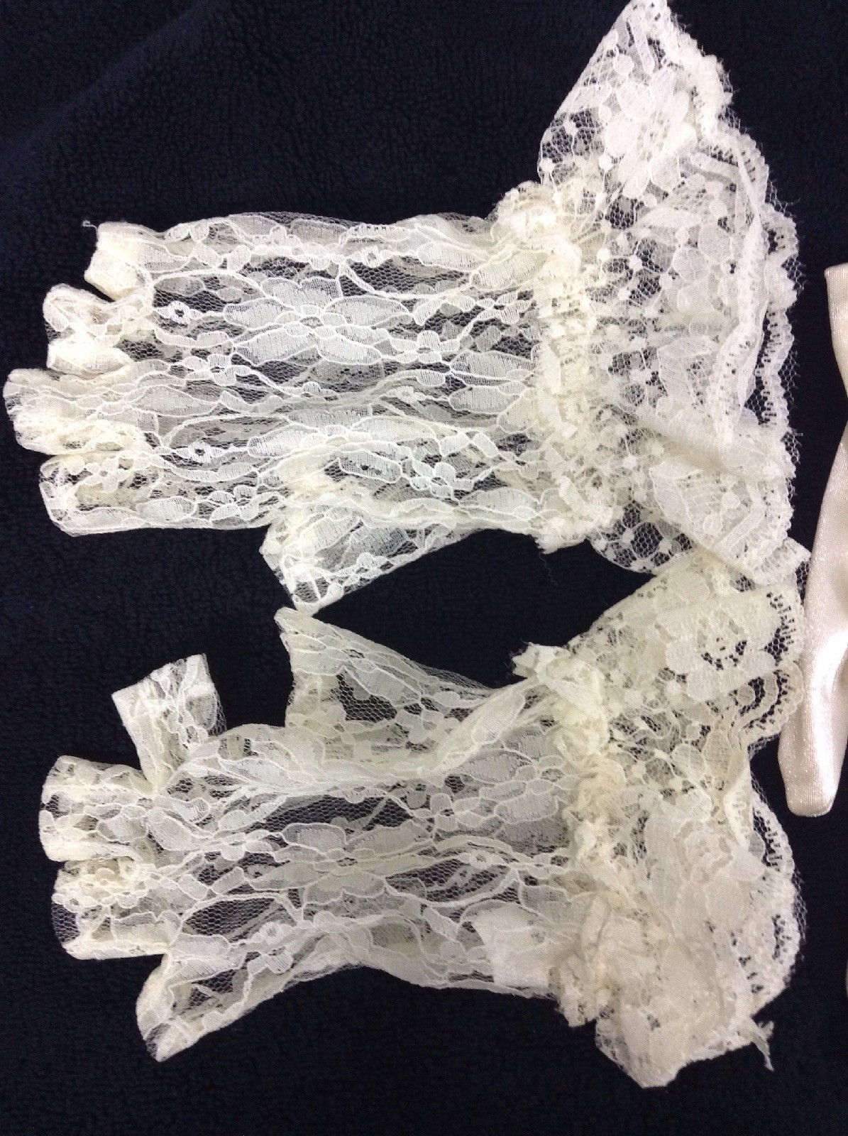 Satin Lace Gloves Fingerless Overlay Ivory Vintage Ruffle Madonna Bridal 80s USA