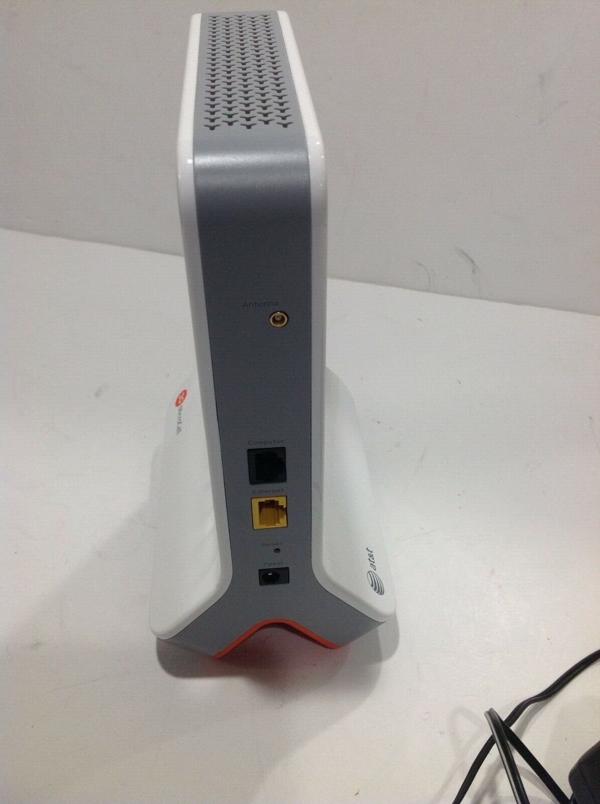 Wireless Signal Booster DPH151-AT Cisco 3G Micro Cell Version 2.0 AT&T w/ Adapte