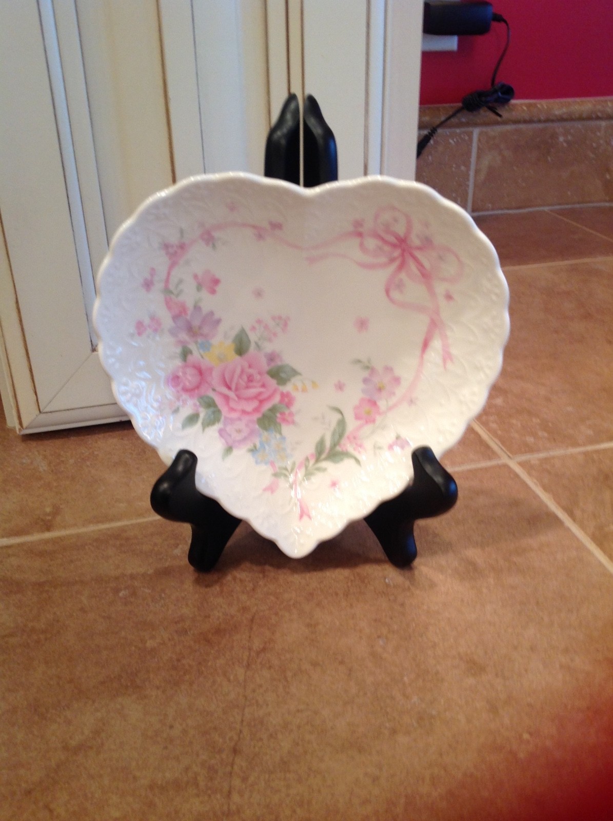 Mikasa Heart Shaped Bone China Candy Dish Pink Rose & Ribbon