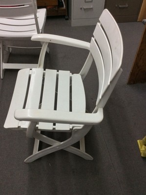 Kettler 2 Venezia Arm Chairs, 2 Venezia Side Chairs, Resin White Folding Chairs