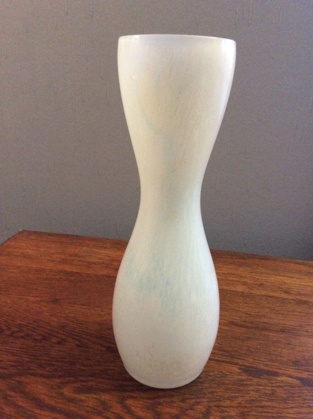 Kosta Boda Yellow Tulipa Tulip Vase Artist Ulrica Hydman Vallien  10 1/4