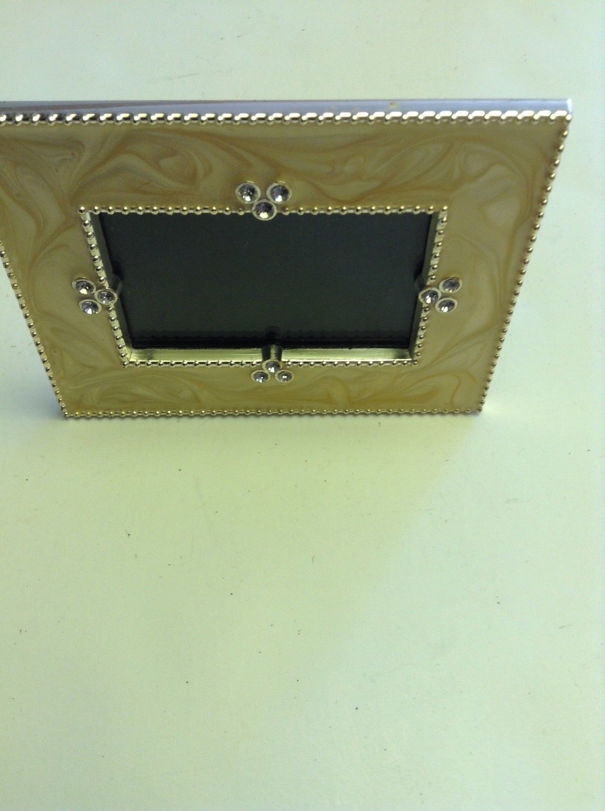 13/4 x2 3/4 Photo Frame Tan with beads