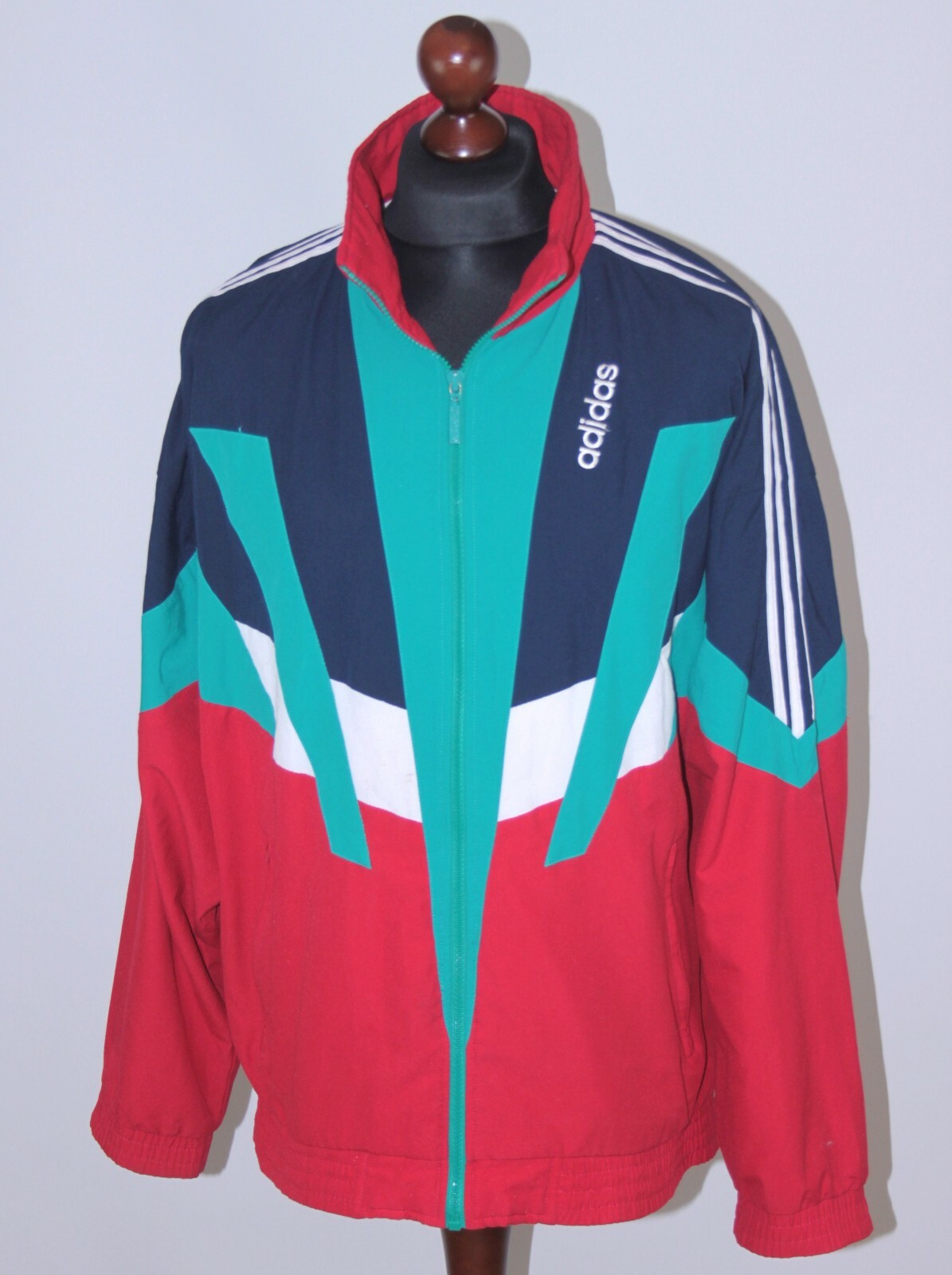 Vintage Adidas sport training track jacket Size D8 44/46 Vintage Adidas sport training track jacket Size D8 44/46