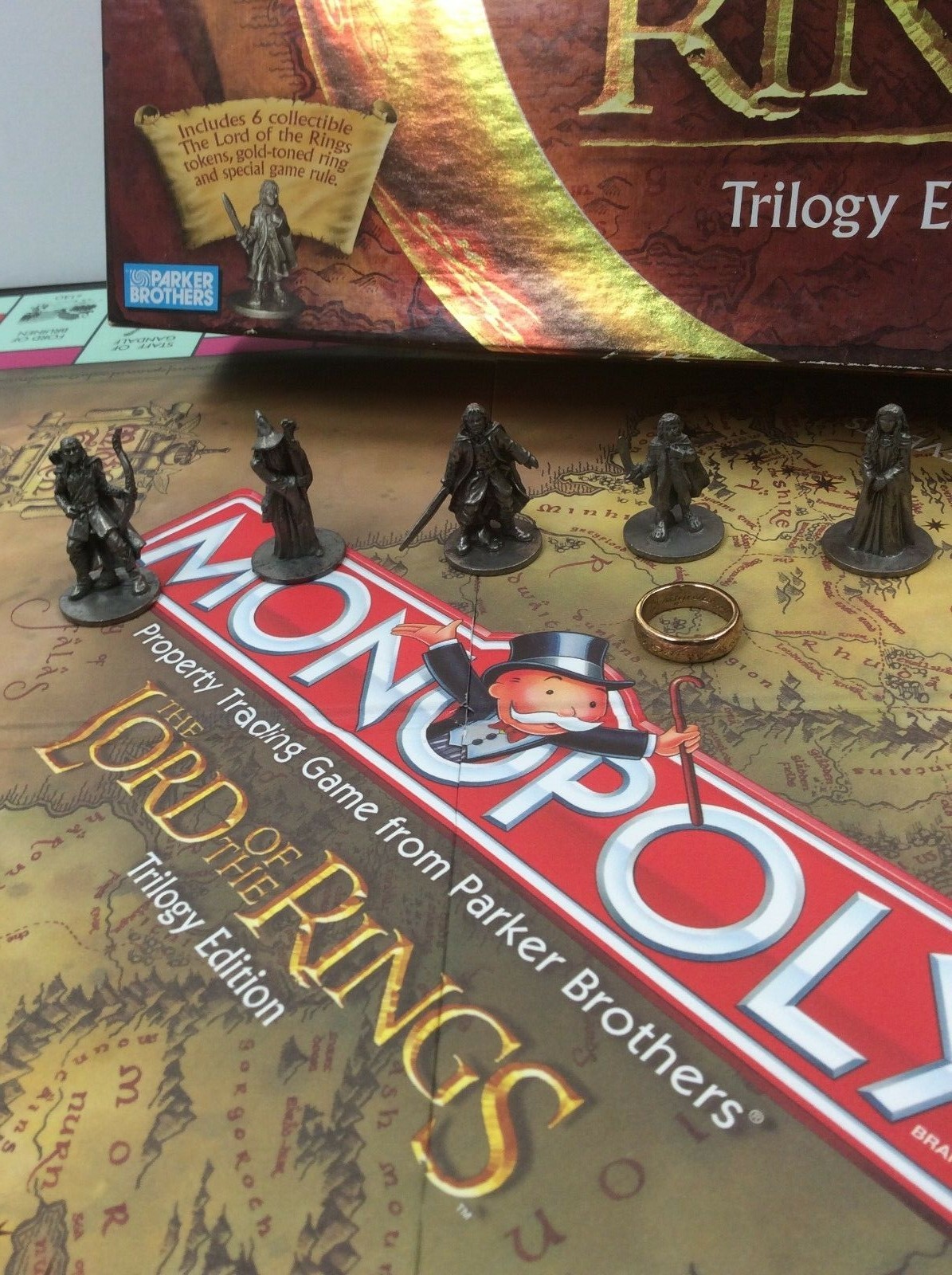 2003 The Lord of the Rings Trilogy Edition Monopoly Game 100% Complete w/Ring