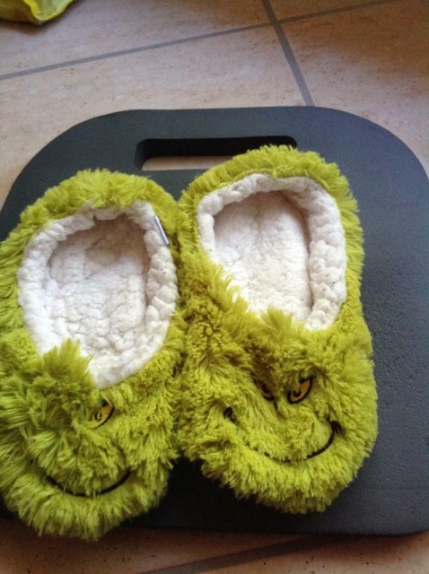 women's grinch slippers
