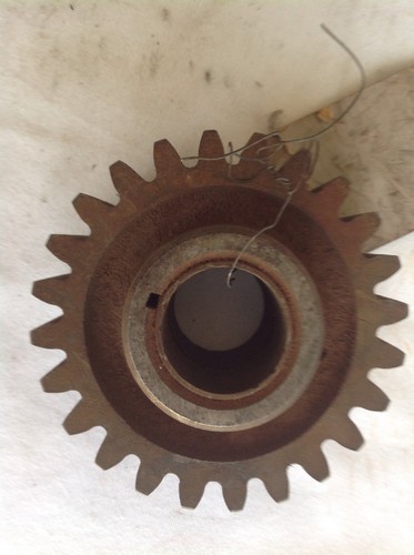 Gear, Ford Tractor: Part # 9N-7141  :NOS