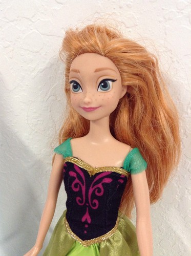 Disney's FROZEN 12