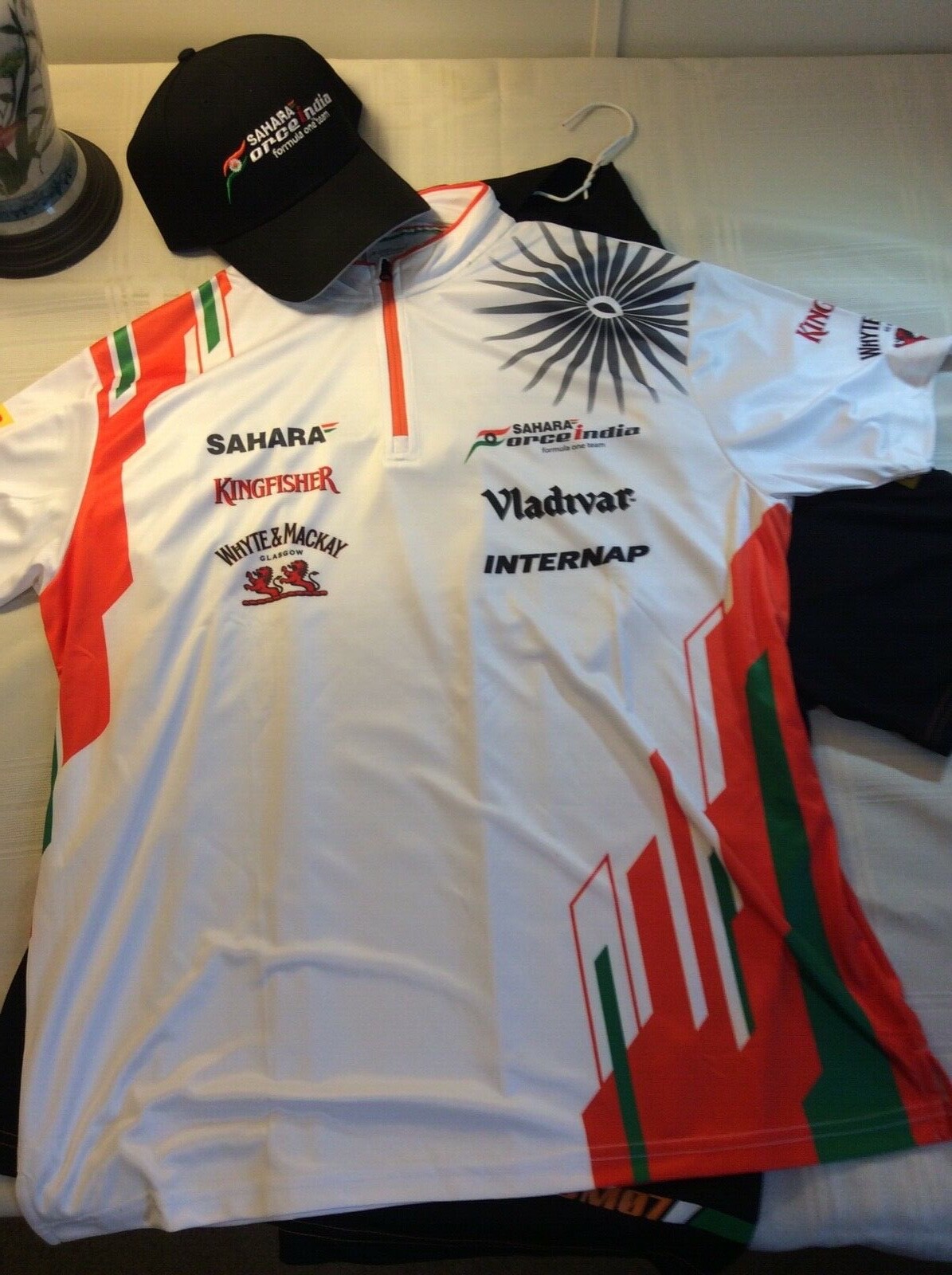 formula 1 shirt - SAHARA FORCE INDIA Black Jersey, White Jersey and Black Cap