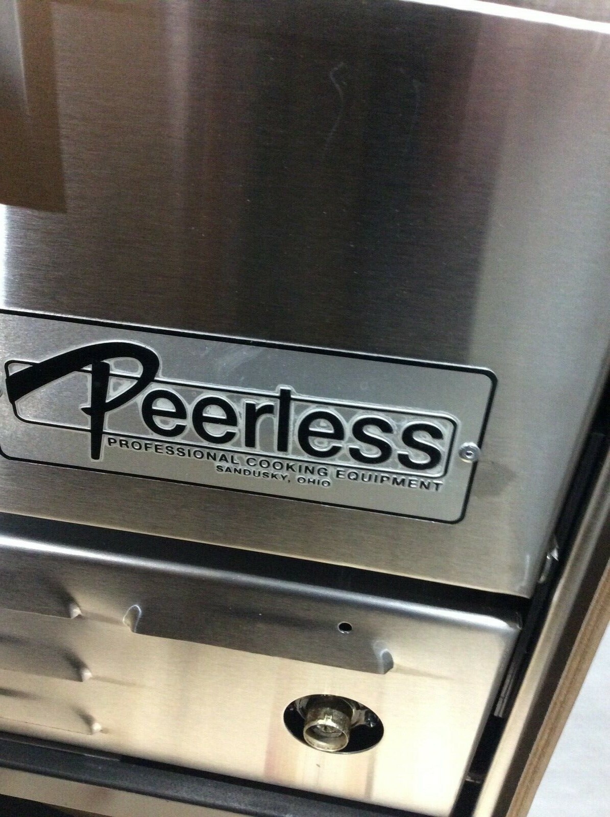 PEERLESS C131P MAXIMIZER GAS HEARTH PIZZA OVEN WITH STONE DECKS