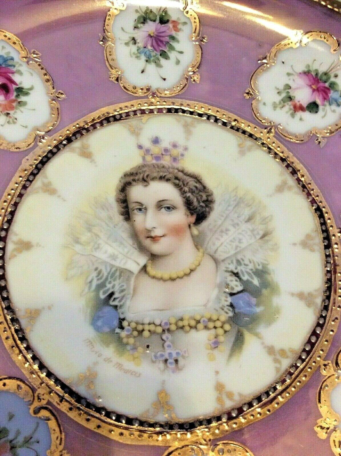 ROYAL VIENNA MARIA de MEDICIS PORTRAIT BOWL