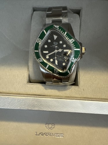 Pre-owned Laarvee Crash Watch Pea001 - Green Bezel Black Dial - Brand In Hand