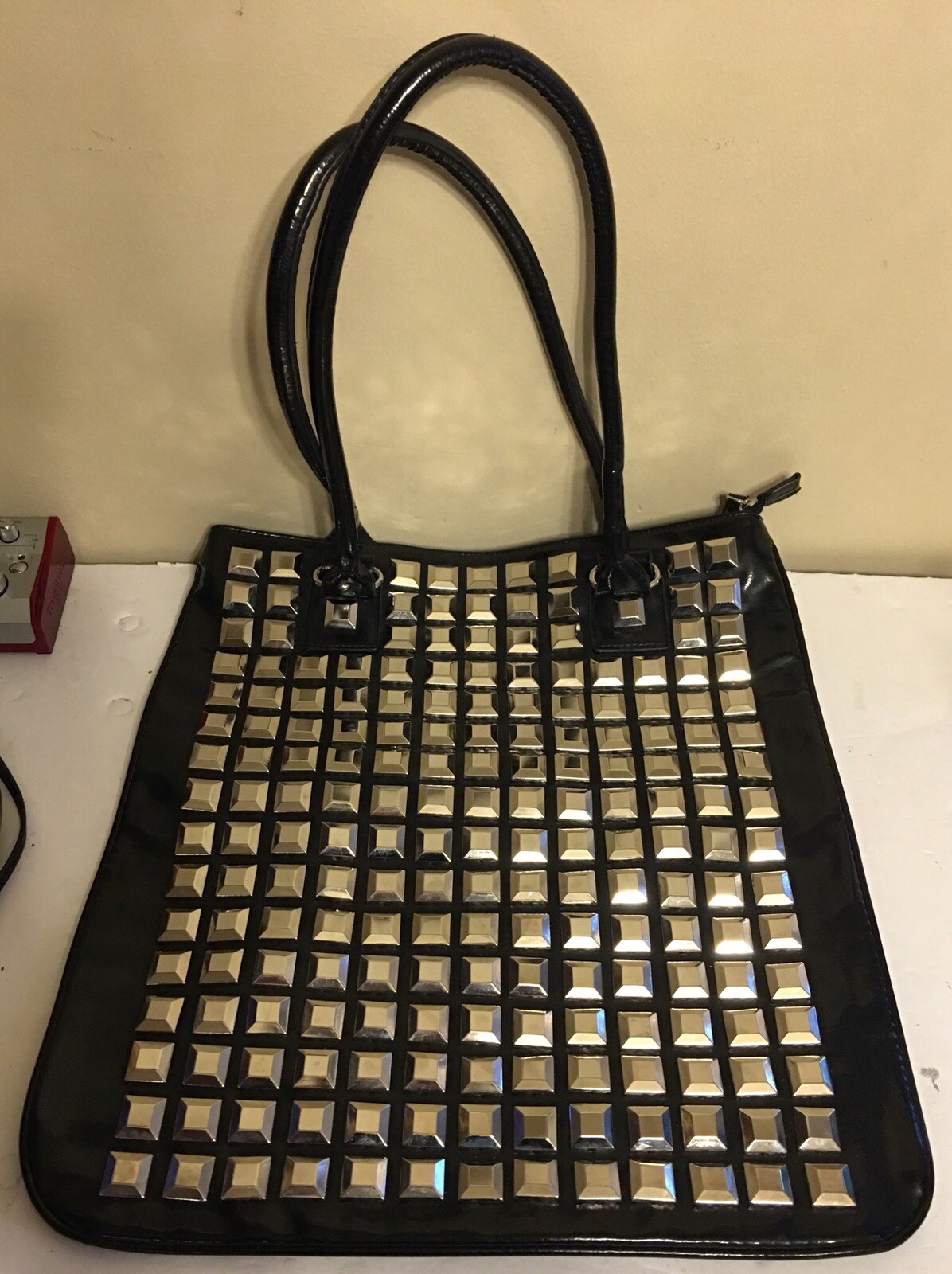 gucci purse under 1000
