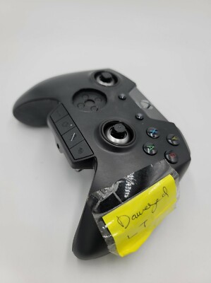 Razer Wolverine Ultimate RZ06-0225 XBOX ONE Controller PLEASE READ