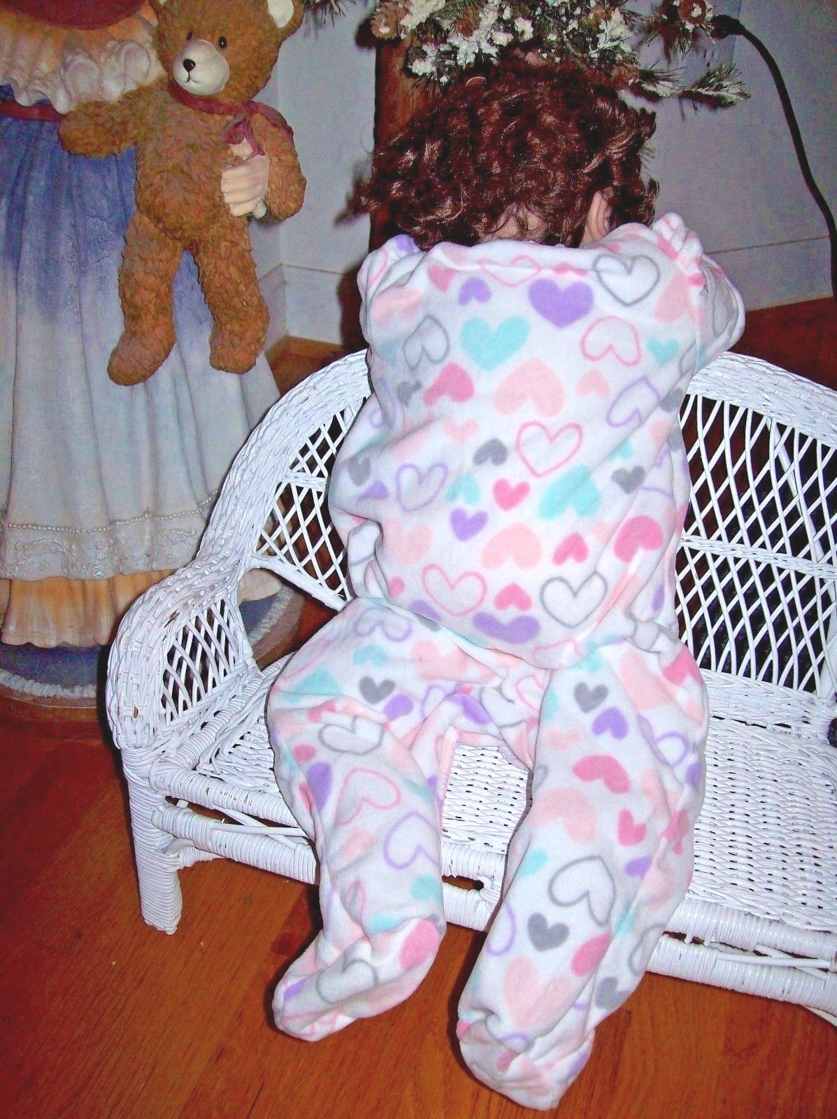 ASHTON DRAKE SO TRULY REAL 21 INCH CLOTH & VINYL HUTI  