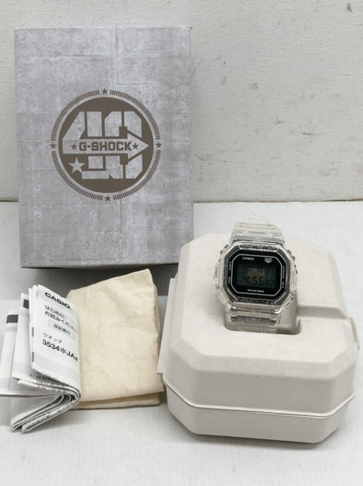 CASIO G-SHOCK DW-5040RX-7JR 40th Anniversary Clear Remix CASIO G-SHOCK DW-5040RX-7JR 40th Anniversary Clear Remix