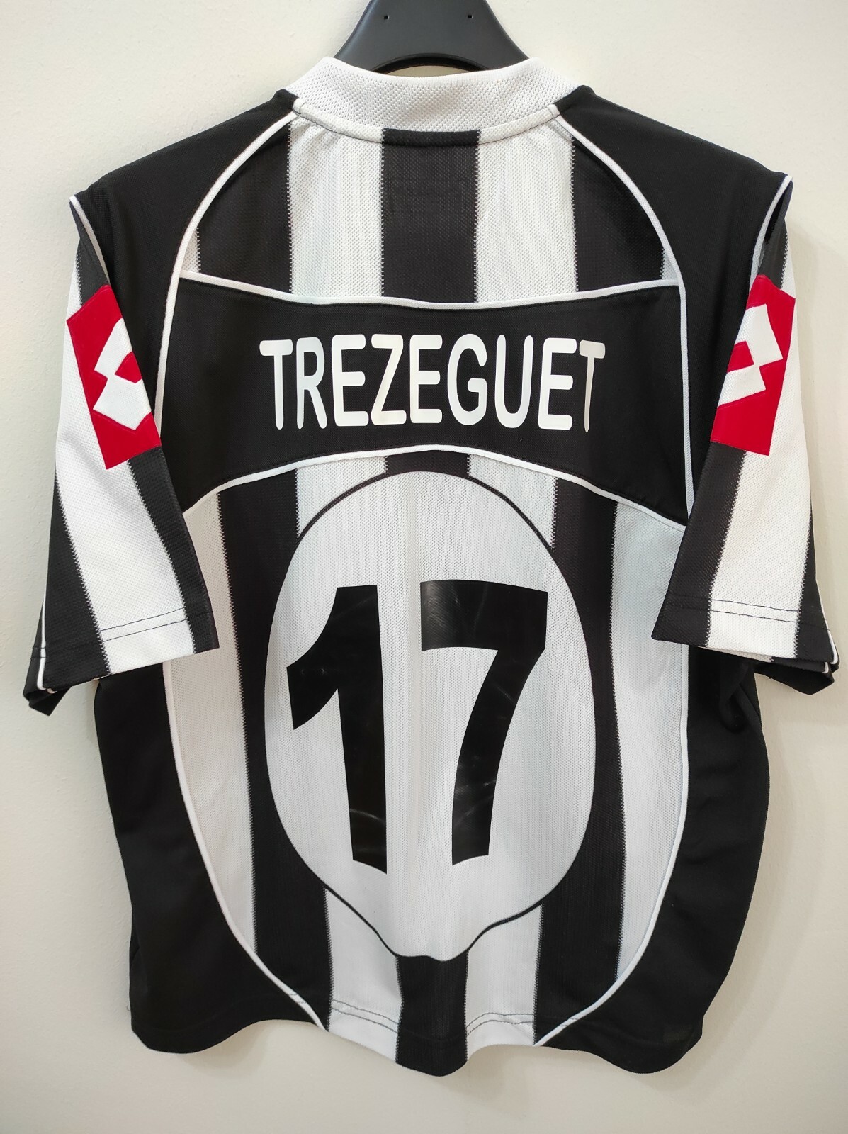 難ありJUVENTUS TREZEGUET 17 レプリカユニフォーム $_57.JPG
